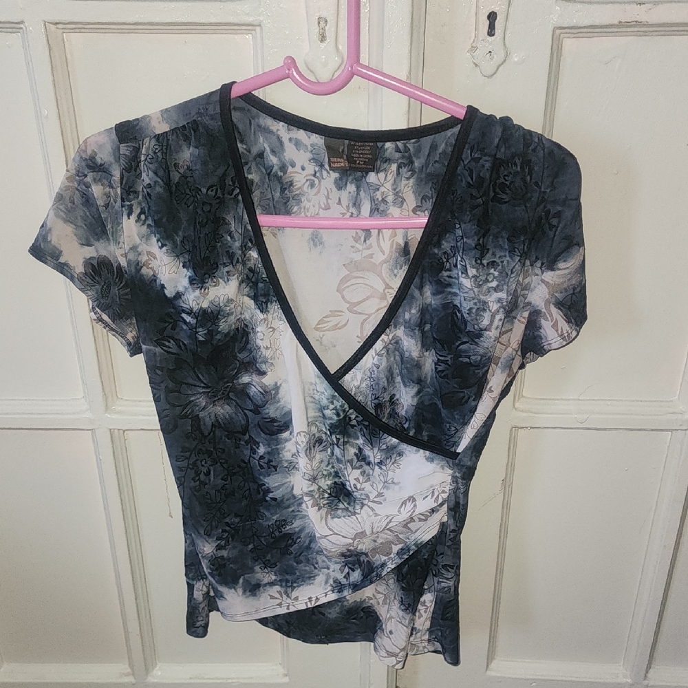 Black and White Wrap Blouse Short Sleeve